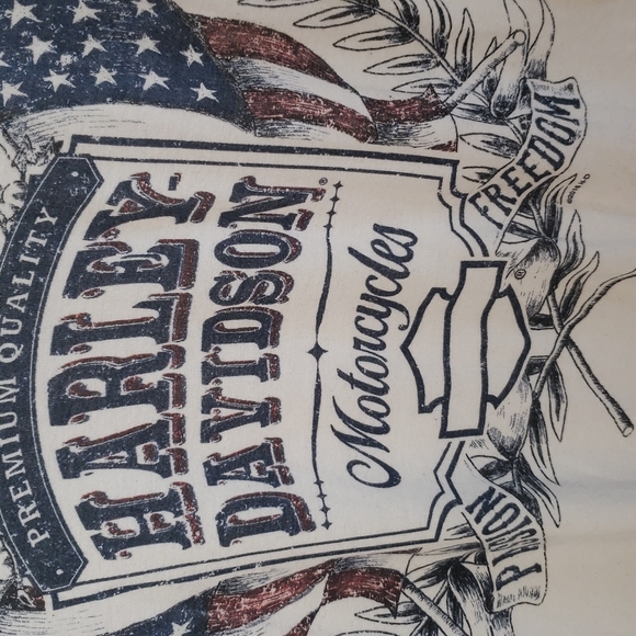 Harley Davidson Women's t-shirt, large, cream, flag, eagle. - Picture 7 of 7